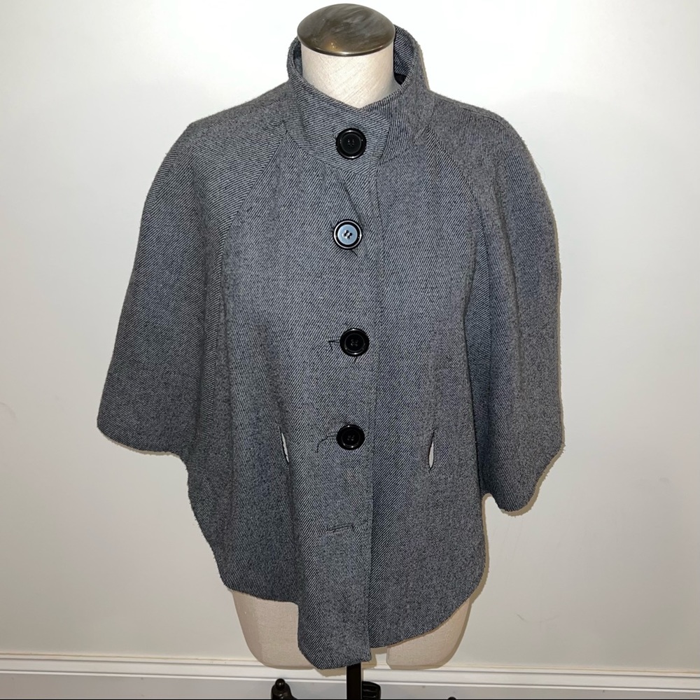 Forever 21 Gray Cape Jacket Size Large